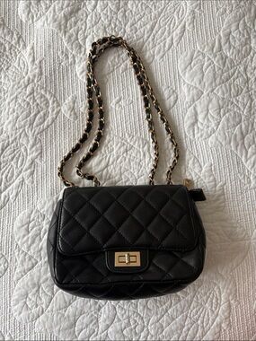 Black Quilted Chain-Strap Shoulder Bag